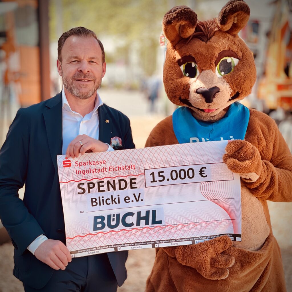 Spendenübergabe BÜCHL an den Verein Blicki e.V. auf der IFAT 2026